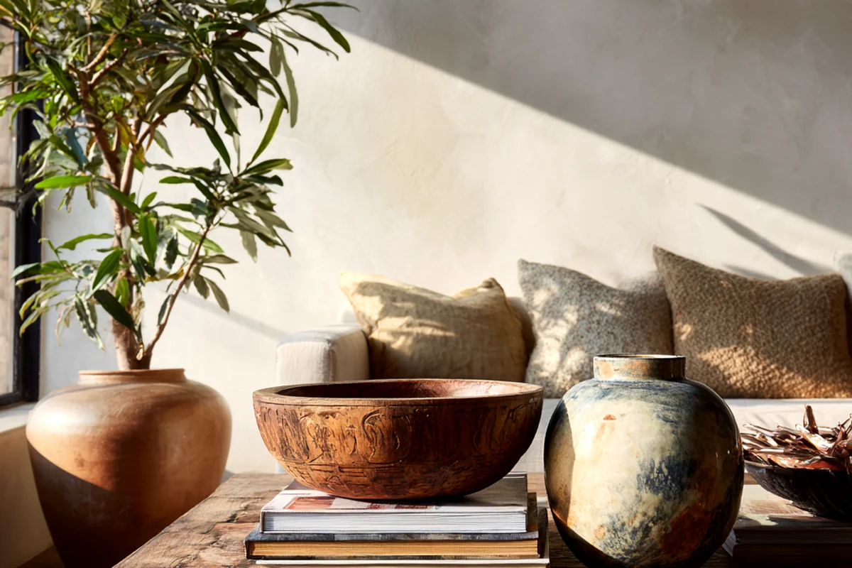 5. Curated Collections: Telling Your Story with Eclectic Decor & Souvenirs